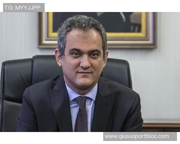 土耳其门将厄泽尔擅自离队或遭一年禁赛重罚